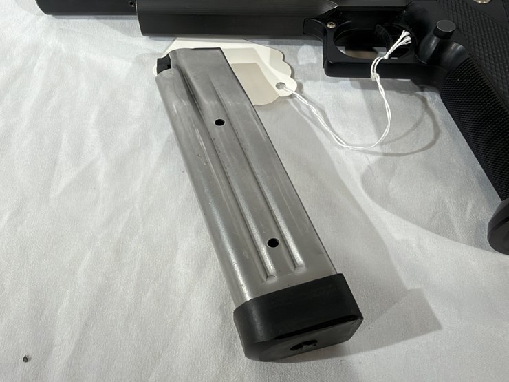 #5-•-sti-international-2011-pistol-image-43