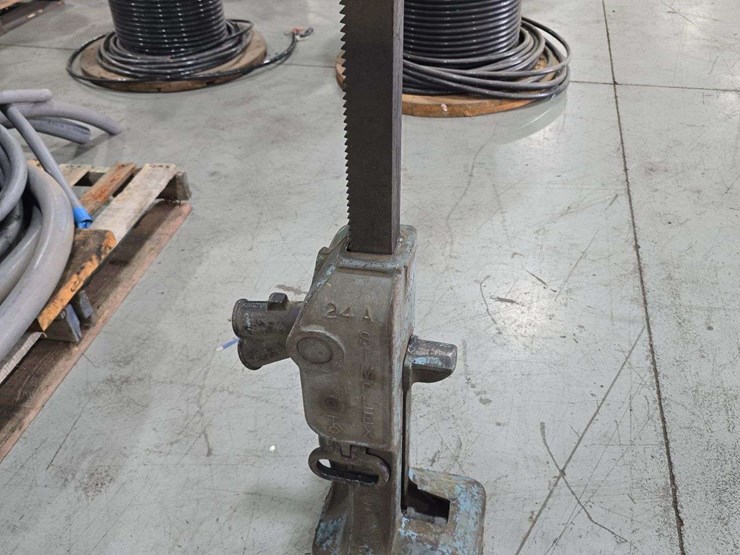 simplex-24-a-railroad-jack-image-2