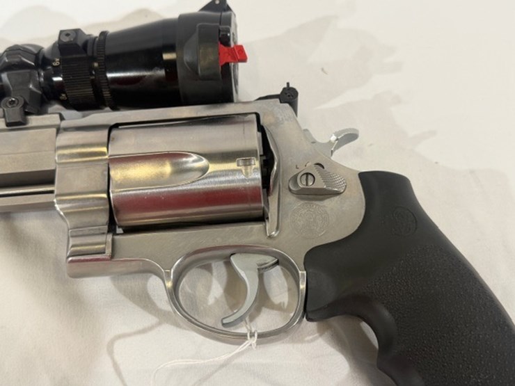 #15-•-smith-&-wesson-460-revolver-image-47