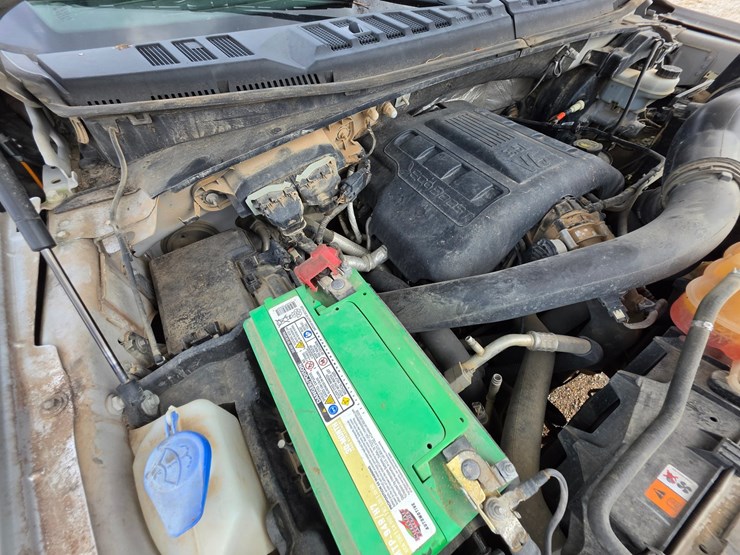 2016-ford-f150-image-30
