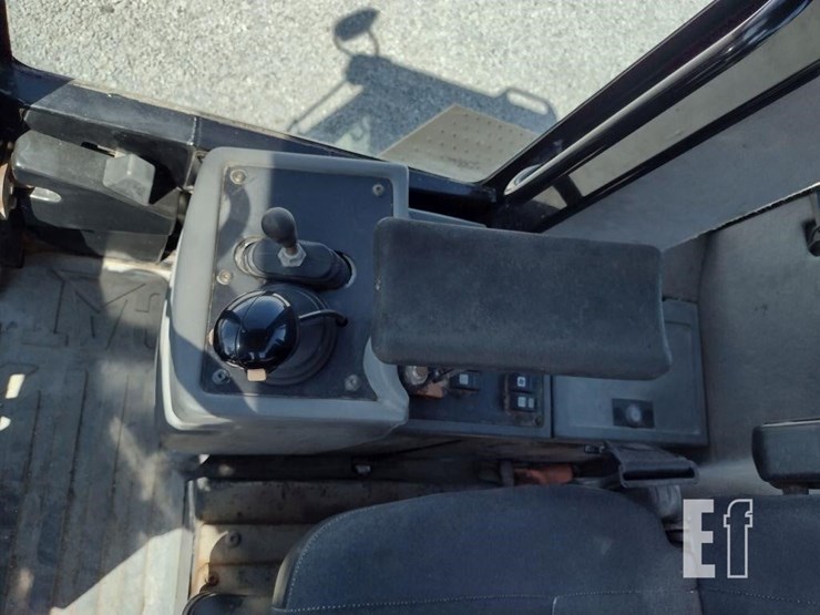 2006-caterpillar-930g-image-11