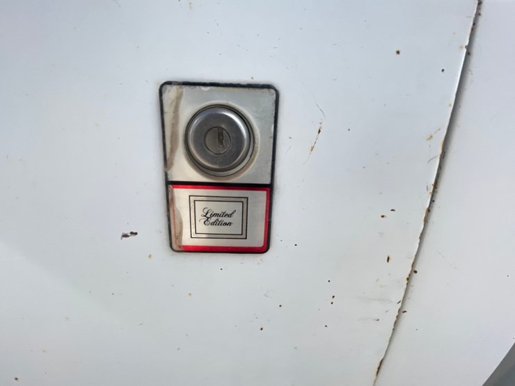 #1057-•-1986-chevrolet-ck10-(has-nm-title)-(on-site-in-las-cruces,-nm)-image-17