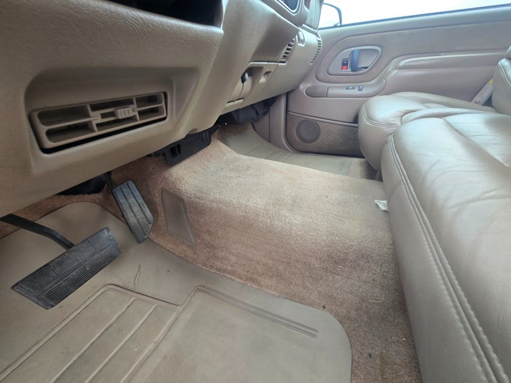 1998-chevrolet-k1500-image-34