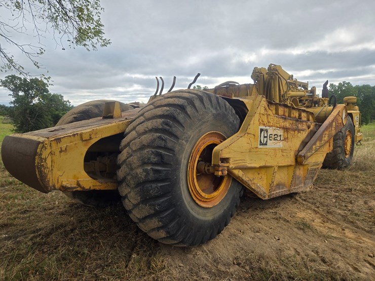 caterpillar-621-image-10