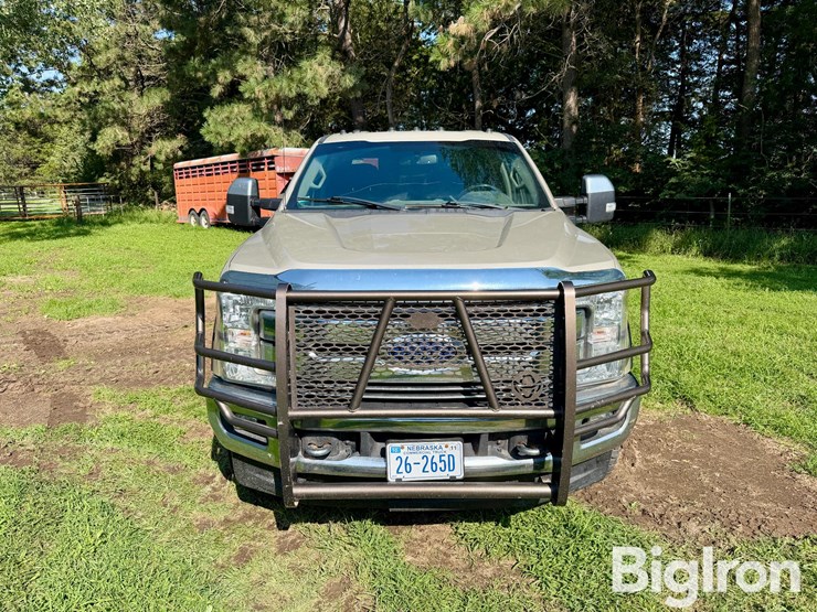 2017-ford-f350-image-2