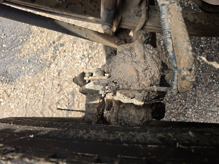 2007-freightliner-m2-106-image-51