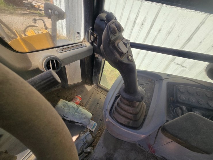 2015-caterpillar-914k-image-29