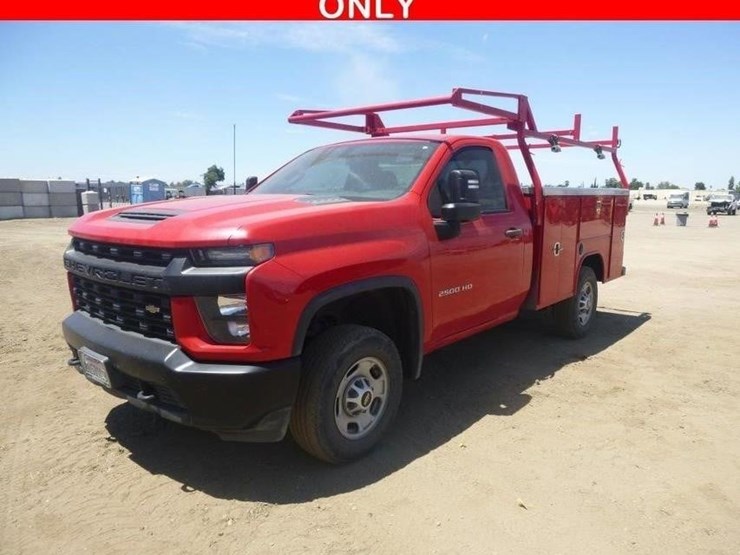 2020-chevrolet-2500-image-1