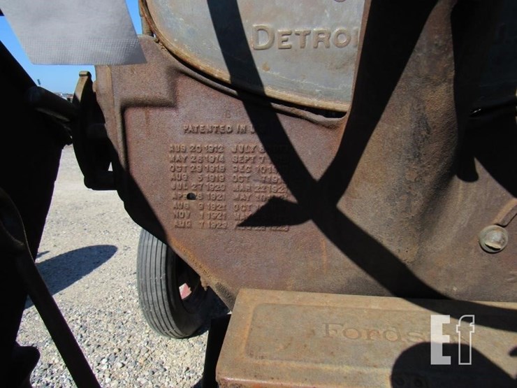 fordson-tractor-76934-image-13