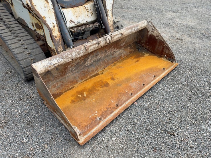 2014-bobcat-t650-image-8