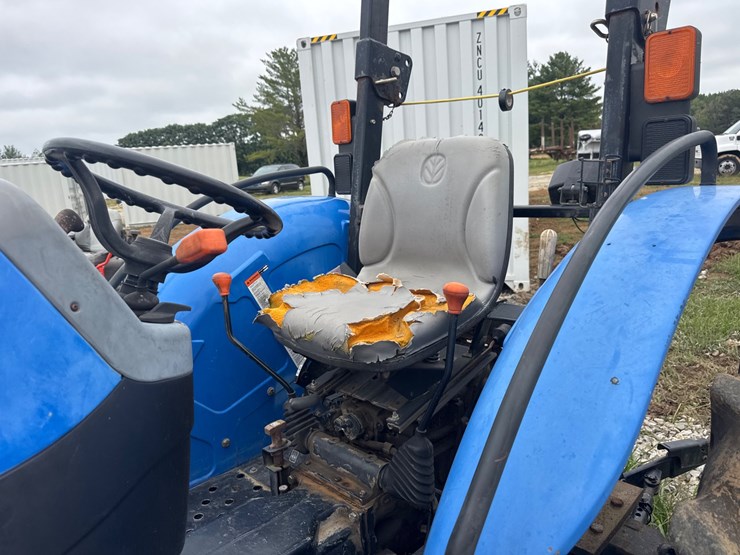 new-holland-workmaster-45-image-5