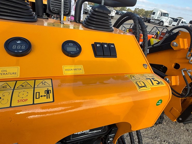 #82-•-sdlool-sl360t-stand-on-skid-steer-loader-360tj260826-inv#55115-image-11