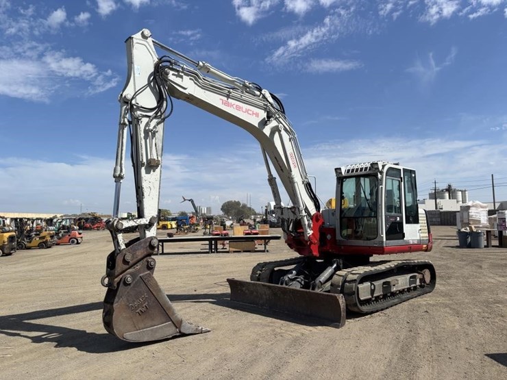 takeuchi-tb1140-image-1