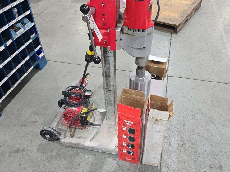 milwaukee-dymodrill-heavy-duty-diamond-core-concrete-drill-rig-motor,-drills-2-10'',-with-4-bits,-110-plug-in,-adjustable-height,-image-1