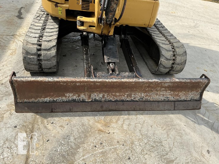 2016-caterpillar-304e2-cr-image-11