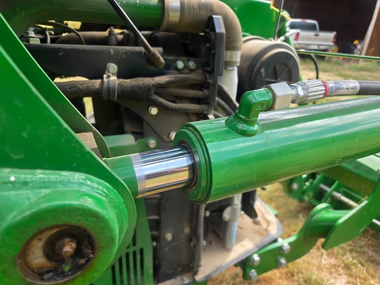 2023-john-deere-fc12e-image-78