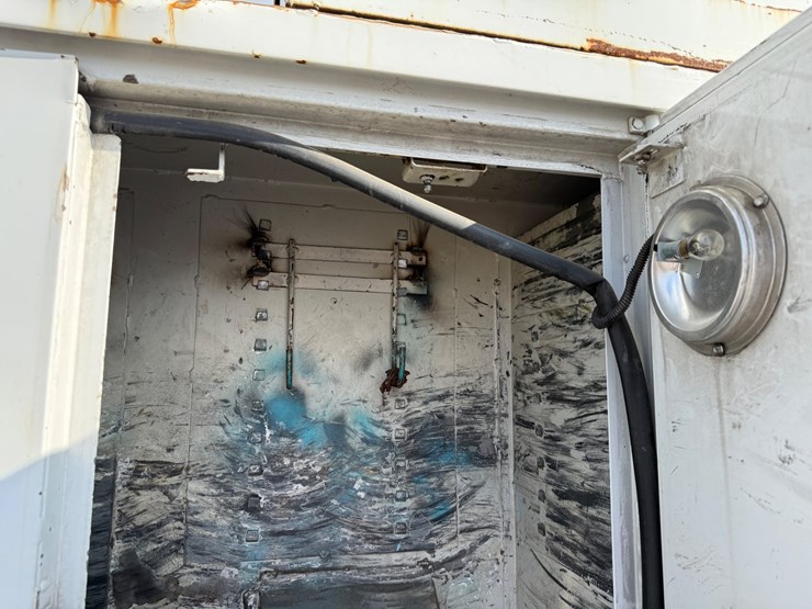 2013-international-durastar-4300-image-42