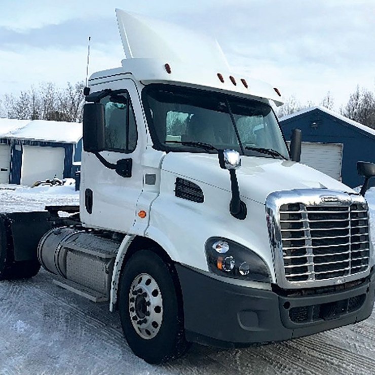 2018 FREIGHTLINER CASCADIA 113