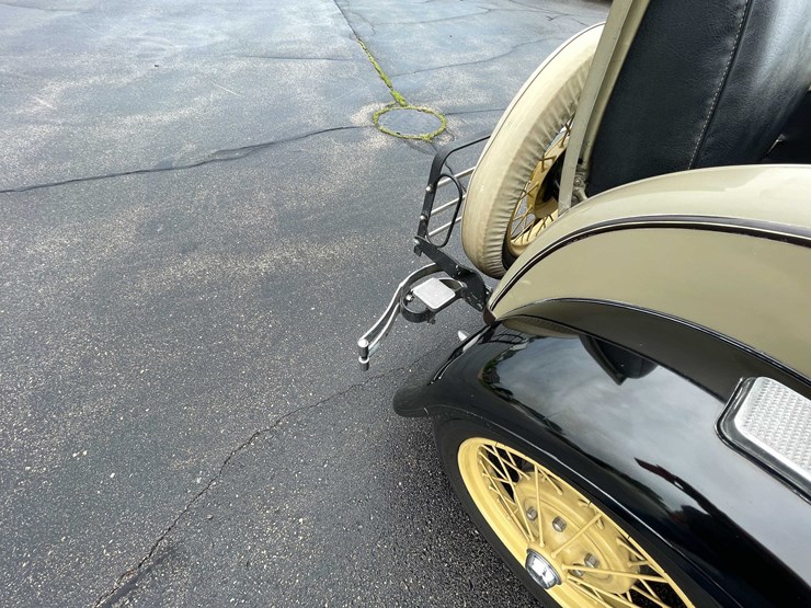 1928-ford-model-a-image-35