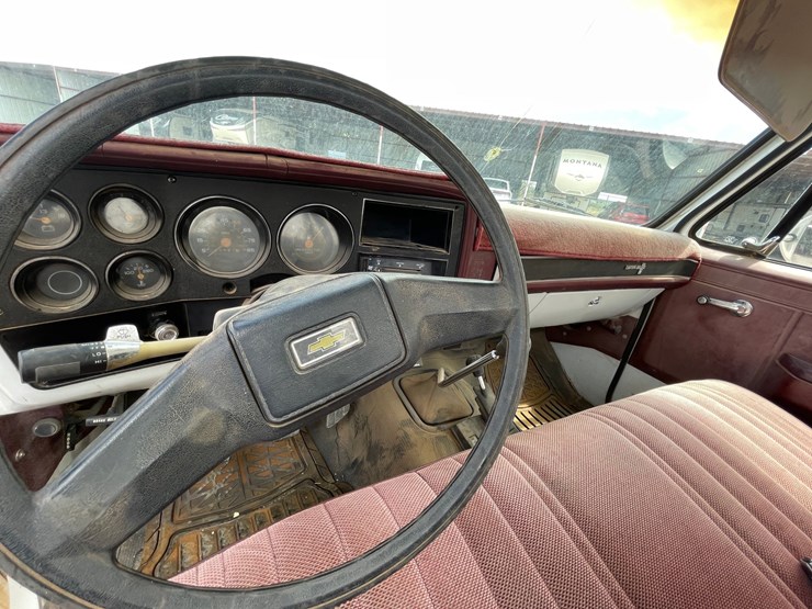 #1057-•-1986-chevrolet-ck10-(has-nm-title)-(on-site-in-las-cruces,-nm)-image-21