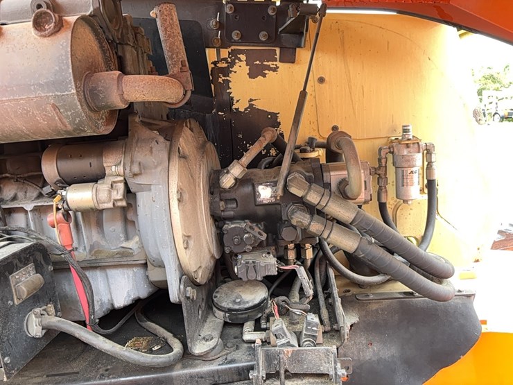jlg-600s-image-12