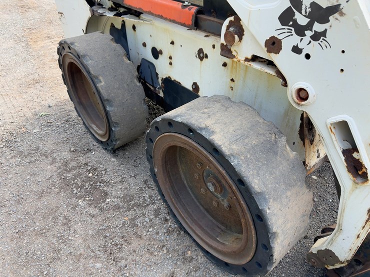 2006-bobcat-s185-image-11