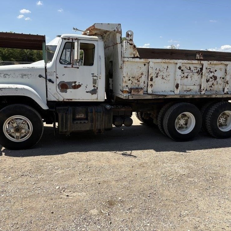 1978 INTERNATIONAL 9