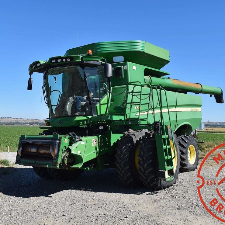 JOHN DEERE S670
