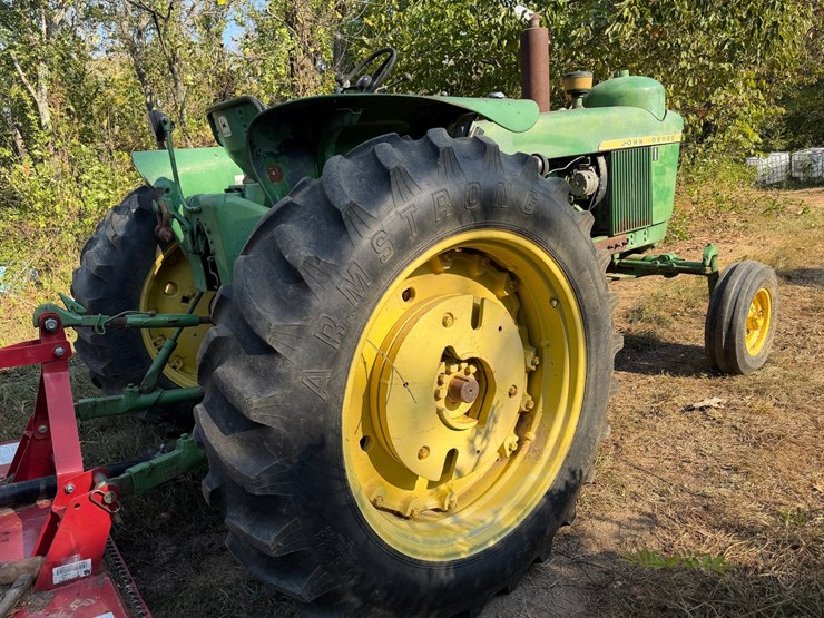 john-deere-4010-image-3