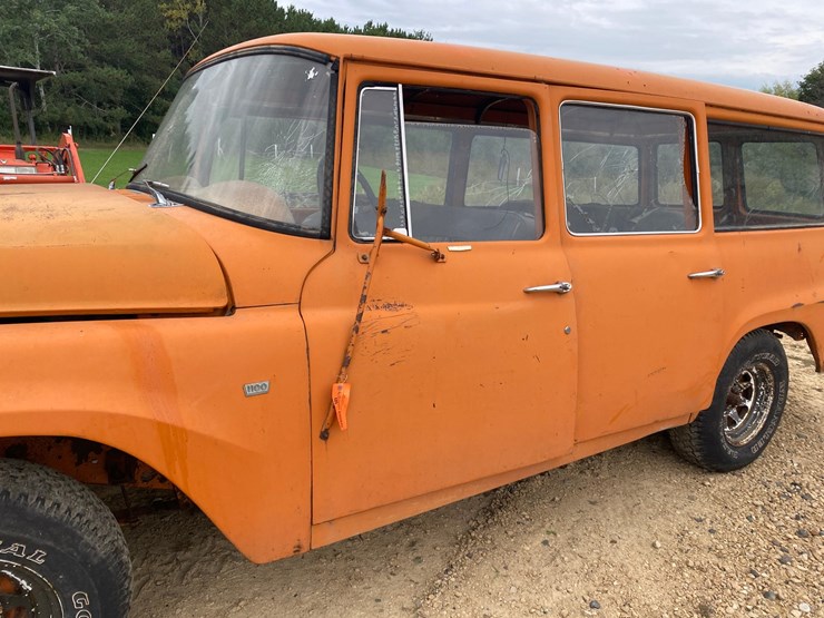 1964-international-1100-image-17