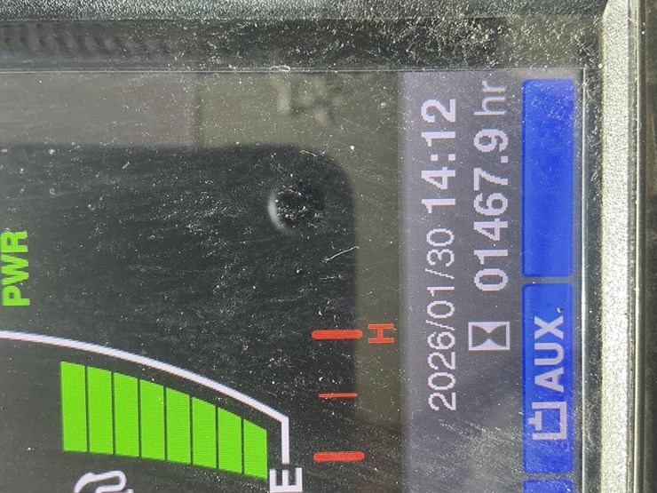 2018-takeuchi-tb260-image-16