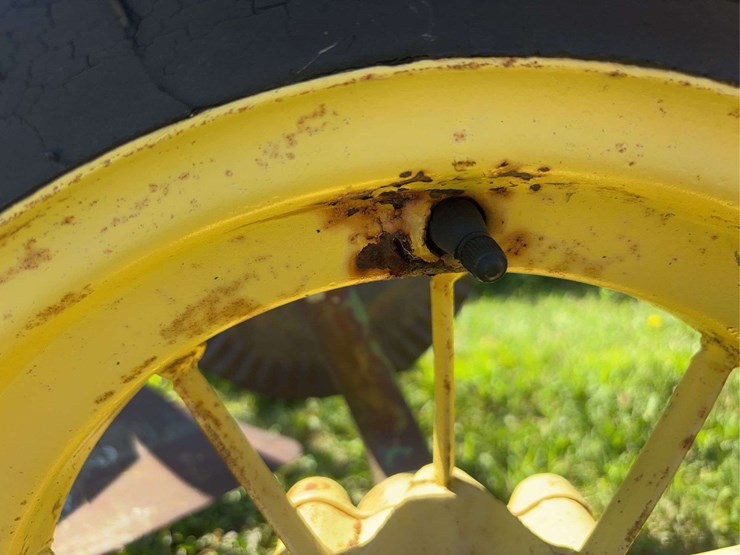 john-deere-14-image-24