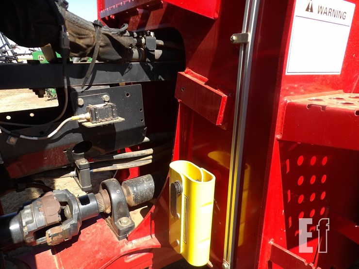 2013-case-ih-steiger-500-hd-image-29