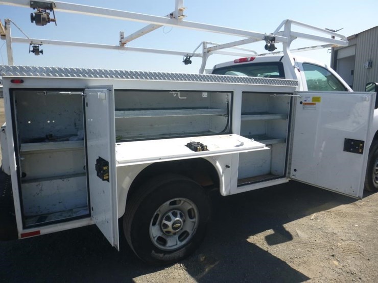 2014-chevrolet-2500-image-9