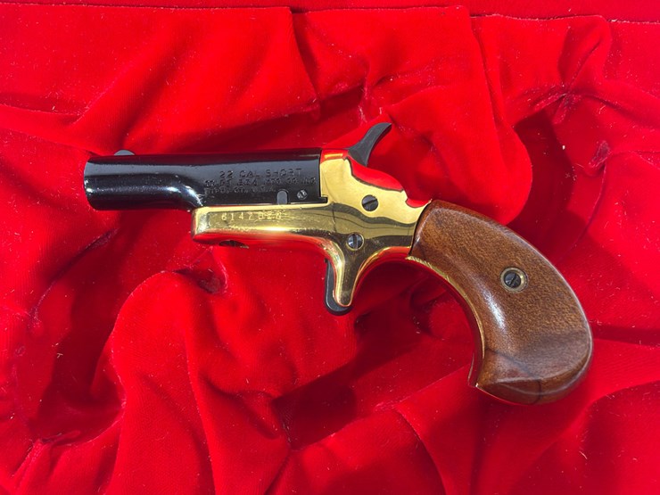 #24-•-set-of-colt-lord-derringer-pistols-image-15