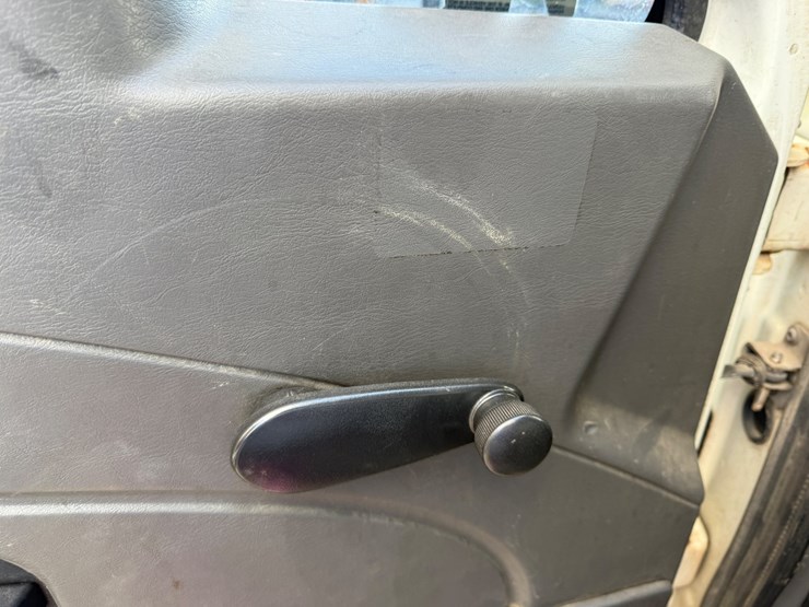 2013-international-durastar-4300-image-113