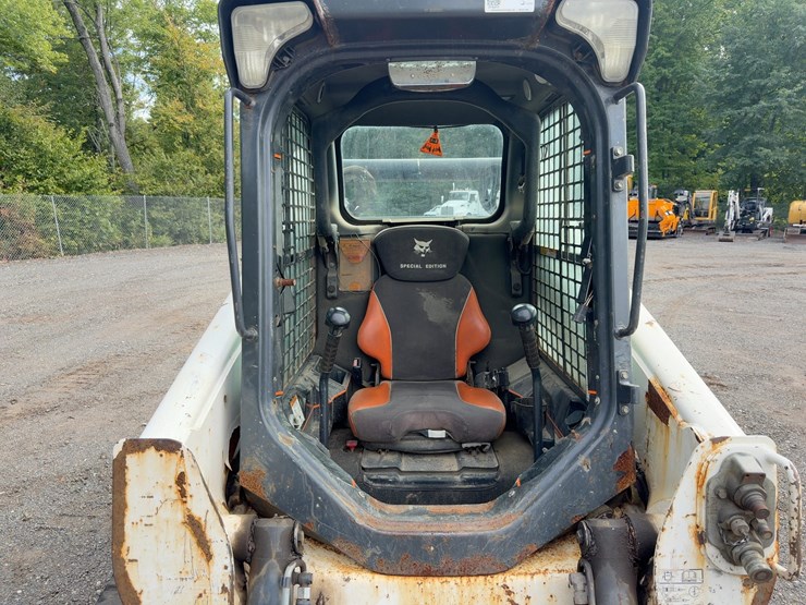 2014-bobcat-t650-image-18