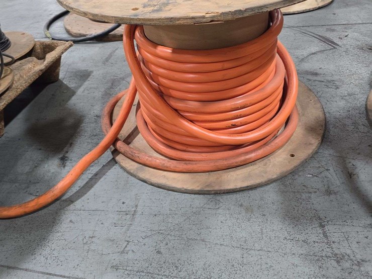spool-of-hd-siemens-motion-connect-servo-power-cable,-orange-circular-4-core-cable-image-1