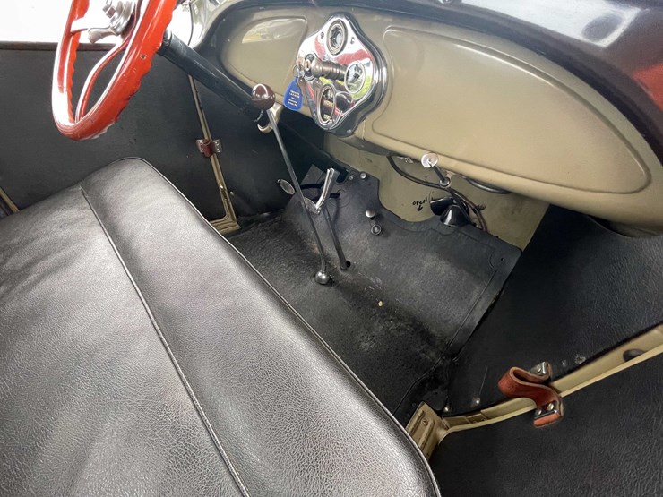 1928-ford-model-a-image-73
