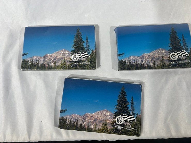 #40249-•-2004-2006-uncirculated-proof-set-image-2