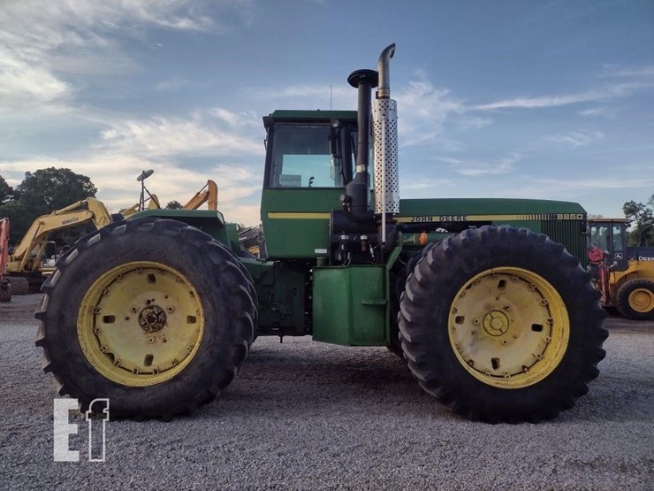 1982-john-deere-8850-image-3