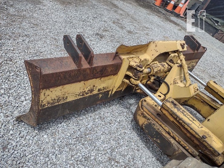 komatsu-d20p-image-19