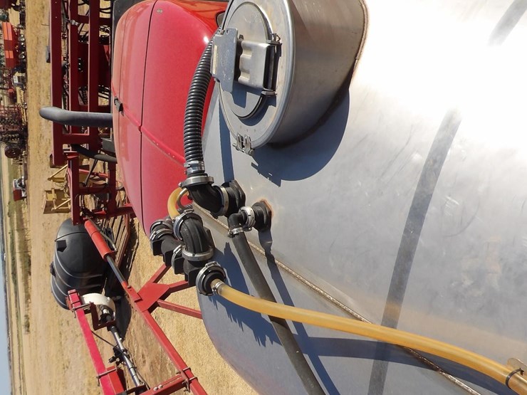 2017-case-ih-patriot-3340-image-27