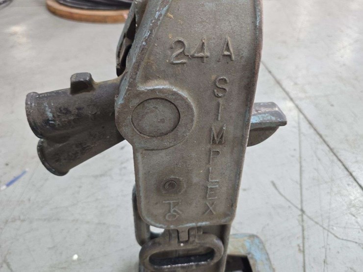 simplex-24-a-railroad-jack-image-4