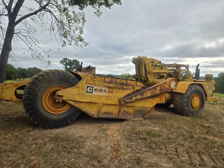 caterpillar-621-image-11