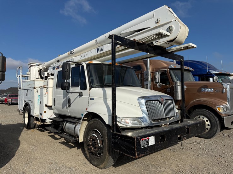 2013-international-durastar-4300-image-2