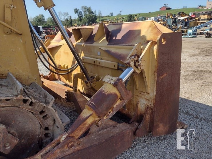 2004-caterpillar-d6r-xl-image-28