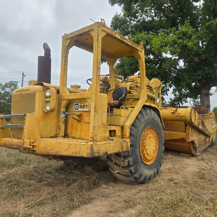 CATERPILLAR 621