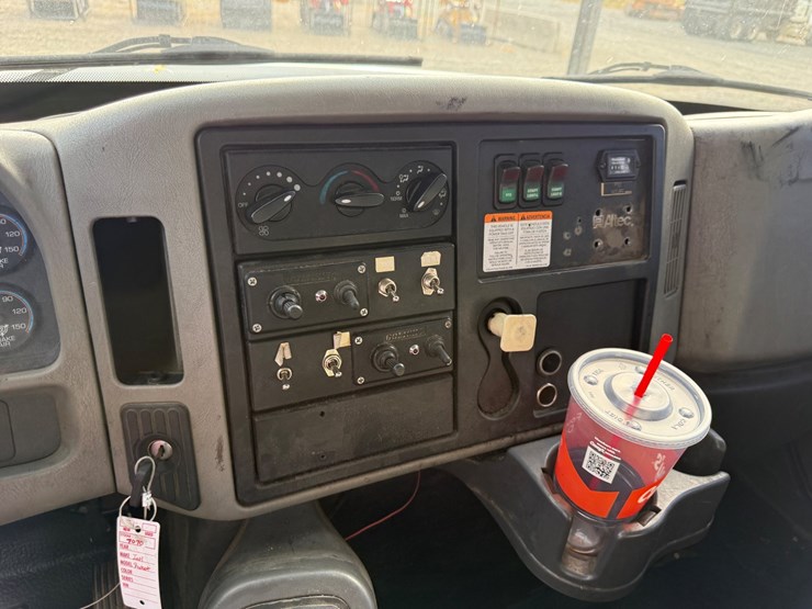 2013-international-durastar-4300-image-118