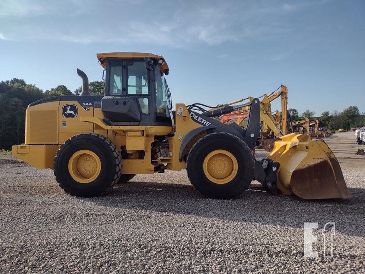 deere-544-p-tier-image-3